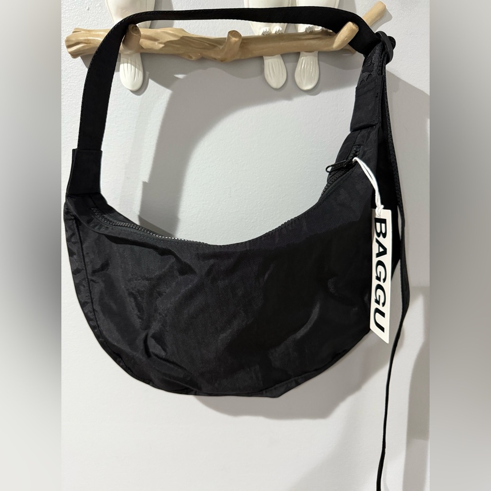 BAGGU Black Shoulder Bag